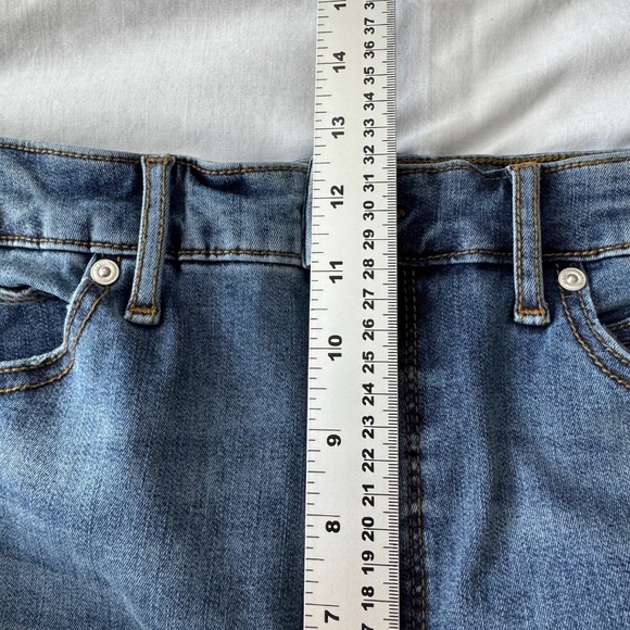 Sofia Jeans Women's Super Hi-Rise Curvy Boot AMAYA Blue Jeans Distressed Size 14 - Picture 13 of 16